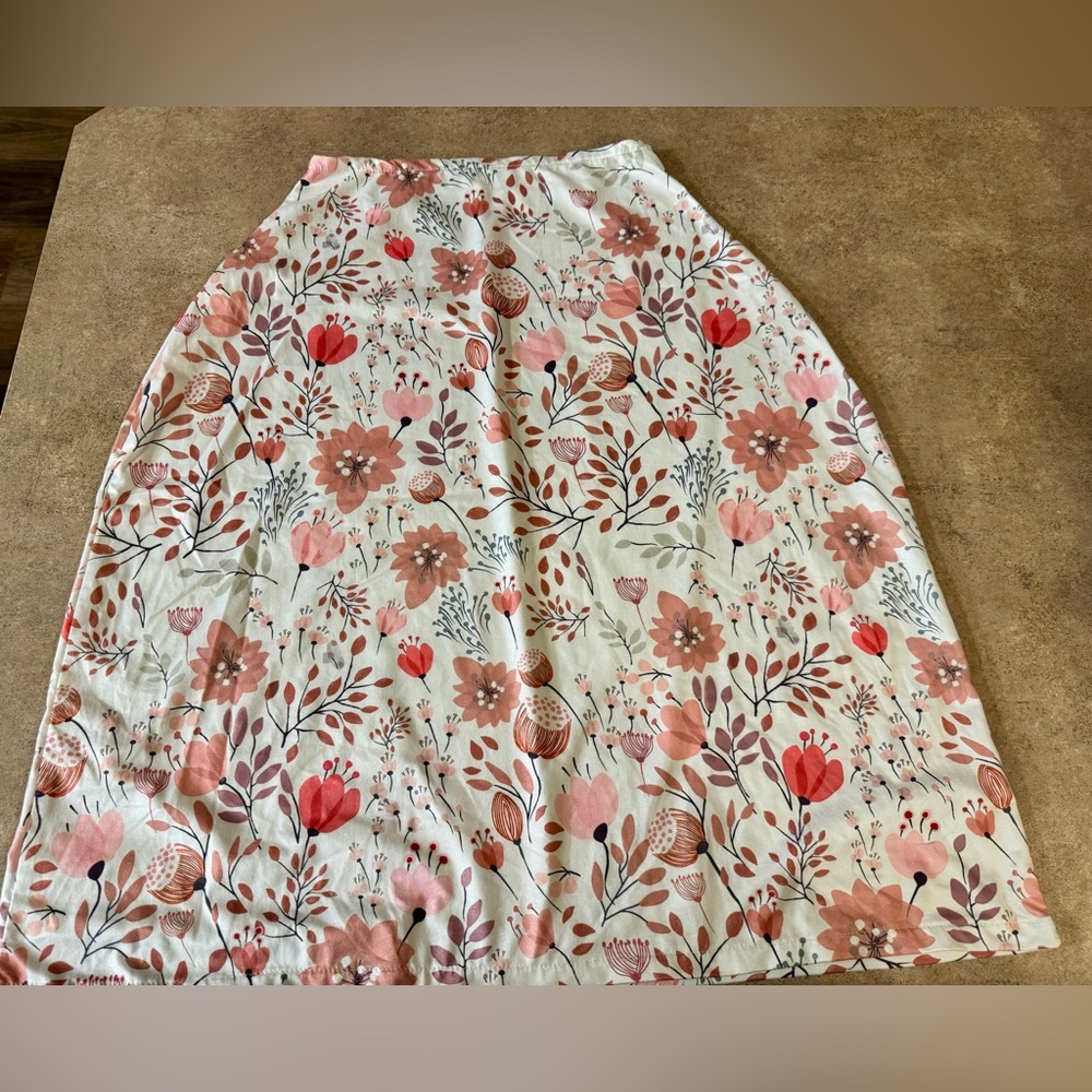 Infant Nursing/Car Seat Cover with Gorgeous Floral Print